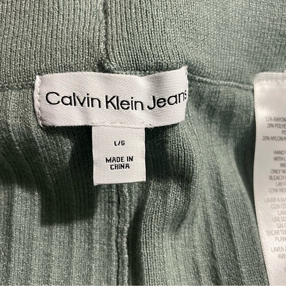 Calvin Klein Jeans Women's Ribbed-Knit Drawstring Shorts, Size L, NWT - Picture 6 of 7